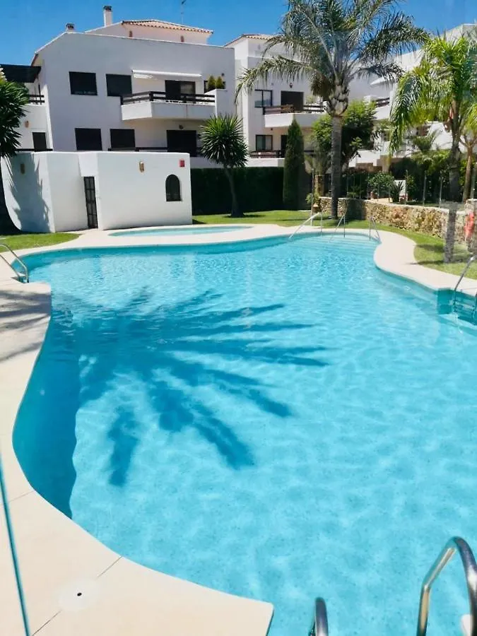 Apartment Grand Et Cosy Appartement A 500M De La Plage Estepona