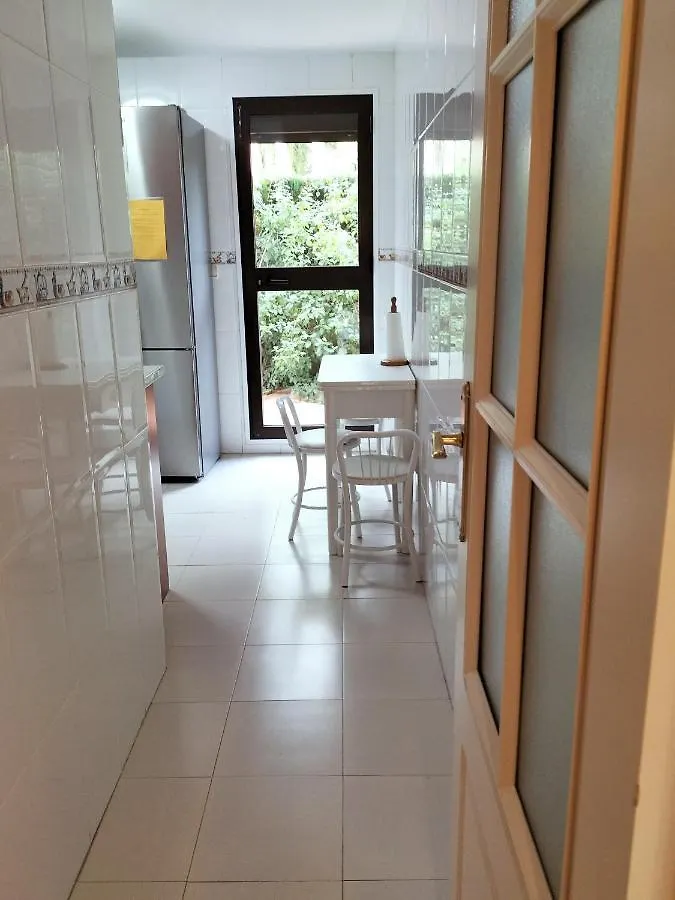 Grand Et Cosy Appartement A 500M De La Plage Estepona Spain